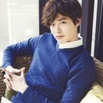 호리호리해서 더 니트가 잘 어울리는 이종석