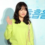 박보영 노브레싱 시사회에 입고나온 노란 <b>앙고라니트</b> 어디꺼에요??