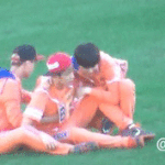 [EXO] <b>목덜미</b>잡는거좋아하는수호,<b>목덜미</b>잡히는거좋아하는백현