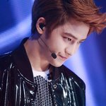 [EXO] 경수 웃을 때랑 무표정일 때랑 둘 다 비슷하게 좋음