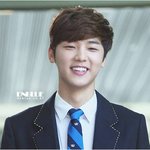 완벽한 <b>피팅</b>감 자랑하는 강민혁 훈남핏