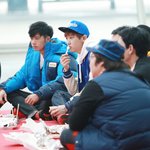 [EXO] 정글의 법칙 엑소 찬열이 쁘띠첼 <b>스윗</b>푸딩 출연진한테 나눠줌