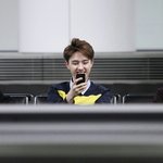 [EXO] 김준면 옆에 쳐다보는거봐라 ㅋㅋㅋㅋㅋㅋㅋㅋㅋㅋㅋㅋㅋㅋ