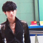 [EXO] 타오 공항 움짤인데 <b>님들</b> 다 숨멎준비;