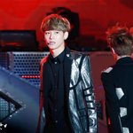 [EXO] 종대랑 빨간색은 <b>암만</b> 생각해도 