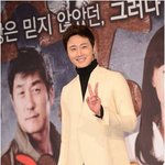 외국모델이랑 같은 옷 입은 정일우, 느낌 확실히 다르네~