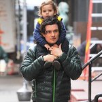 이제 플린이 <b>목말</b> 제법 잘 태우는 올랜도 블룸