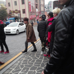 [EXO] 야이거먼데 경수<b>코트</b>입었냐;;땀나네;;;