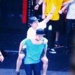[exo] 종대 <b>어부바</b> 해주는 백현