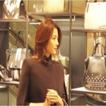 여신이란 이런 거다! 몸소 <b>증명</b>하는 전지현 백화점 직찍