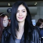 <b>흑발</b>로 변신하니 이종석이랑 더 닮아 보이는 나나