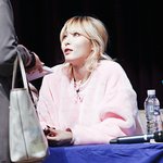 토깽이 돋는 <b>거대</b> 니트 현아