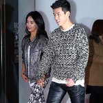 커플룩 입은 9년차 부부