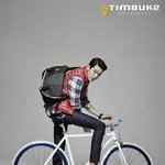 [김우빈] 공룡<b>영도</b> 김우빈의 크로스백 가방 화보 사진 방출
