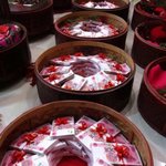 중국 저장성의 한 갑부, 결혼 지참금으로 888만元 보내