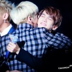 [exo] 백현이가 샤이니 <b>종현</b> 진짜 잘 따르나봐ㅋㅋㅋ