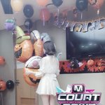 [아이유] 아이유 <b>이사진</b> 진짜 하얗다...