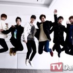 [EXO] 흐아- -오랜만에 왔더니 <b>적응</b>안된다.