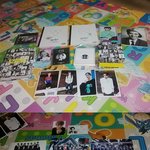 [비상대피소] 좀전에 공식굿즈 원가양도한다는거 사진올려!