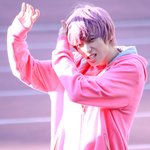 [틴탑] <b>니엘</b>이 염색하고 급 예뻐진듯