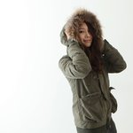 <b>추운</b> 여자의 옷