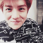 [EXO] 아직도 <b>의문</b>임
