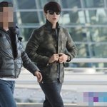좀 작아 보이는 이동욱의 <b>자켓</b>