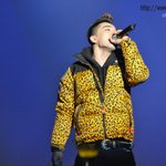 아이돌의 따듯한 패딩 점퍼<b>st</b>