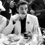 현존하는 최고의 미남이라는 얘기 듣는 남자