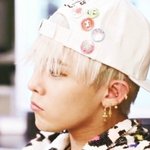 남자 아이돌의 다양한 피어싱<b>st</b>