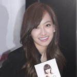 빅토리아 ! 시선끄는 개미허리 &amp; 완벽한 <b>힙업</b> 각선미 ㄷㄷ
