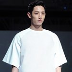 자꾸만 잘생겨지는 이수혁...