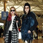 공항도 런<b>웨이</b>로 만든 모델의 비율 송해나 &amp; 아이린 공항패션 !...