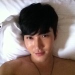 <b>상의</b> 실종 섹시 男아이돌 셀카 모음