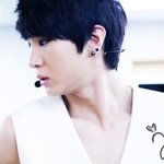 [VIXX] 태긔 <b>목선</b>....핡ㅋ