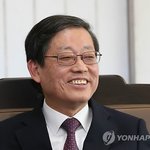 [시사논평] 김황식이 서울시장 후보로 뜬다고?