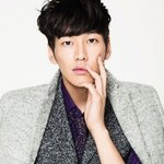 <b>태생</b>부터 다른 모델 포스 김영광...