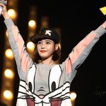 [아이유] 팬들이랑 노래 부르는 아이유ㅋ