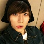 <b>혀앓</b>이 돋는 아이돌 셀카들