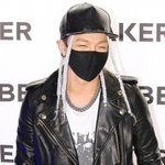 [아이돌] 마스크로 <b>가려</b>도 멋진 남자 아이돌