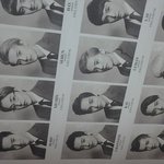[비상대피소] 이 <b>포스터</b> 있는 사람