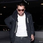 더 <b>초췌</b>해진 로버트 패틴슨