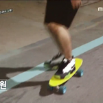 [EXO] 종대 보드도 <b>조공</b>인증임 백현이 선물