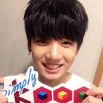 [방탄소년단] 난 왜 <b>제이홉</b>이랑 정국이랑 닮아보이지...