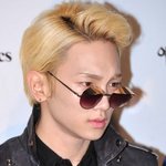 [남자아이돌] <b>독특</b>한 선글라스도 어울리는 남자 아이돌