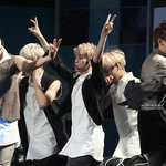 [백현] 백현이<b>귀엽</b><b>닼</b>ㅋㅋㅋㅋ브이