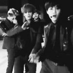 [카이] 하트하더니 손키스까지 <b>투척</b>