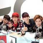 [시우민] 오븐라디오 <b>하루</b>에 몰아 찍었나