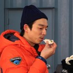 [공유] <b>호빵</b>먹는 공유 ㅠㅠ