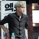 [EXO] 원래 카이슈밍백현이는 <b>찬양</b>시작되면 개까여